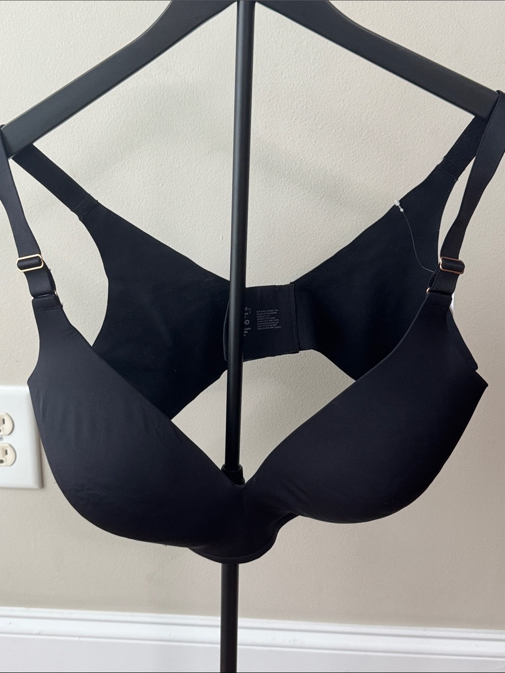 Soma Black Seamless T-Shirt Bra with Molded Cups